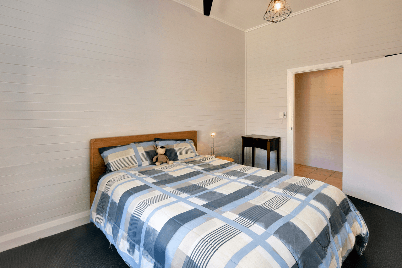 32 Manners Street, TENTERFIELD, NSW 2372