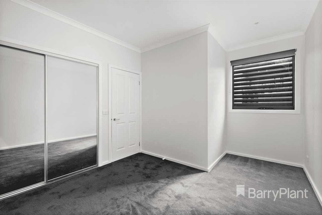 2/28 Diamond Boulevard, Greensborough, VIC 3088