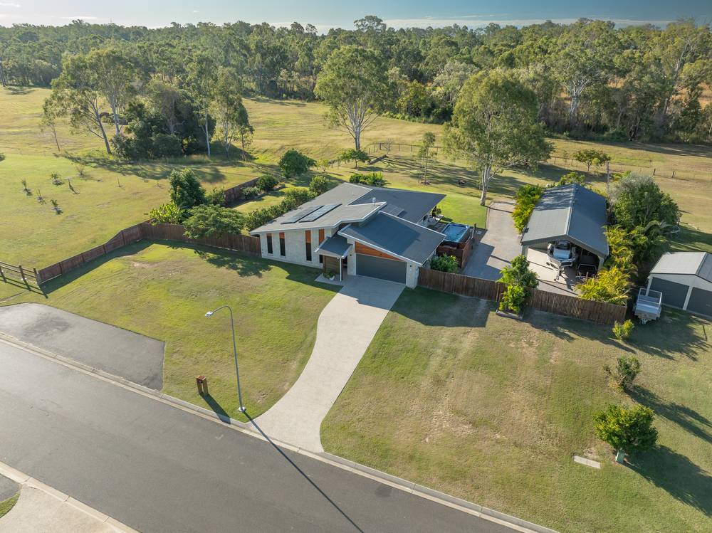 42 Swagman Drive, BENARABY, QLD 4680