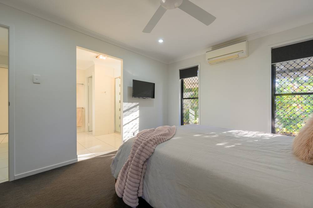 42 Swagman Drive, BENARABY, QLD 4680