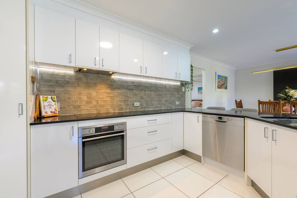 42 Swagman Drive, BENARABY, QLD 4680