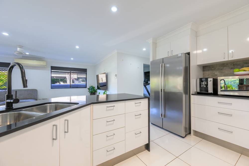 42 Swagman Drive, BENARABY, QLD 4680