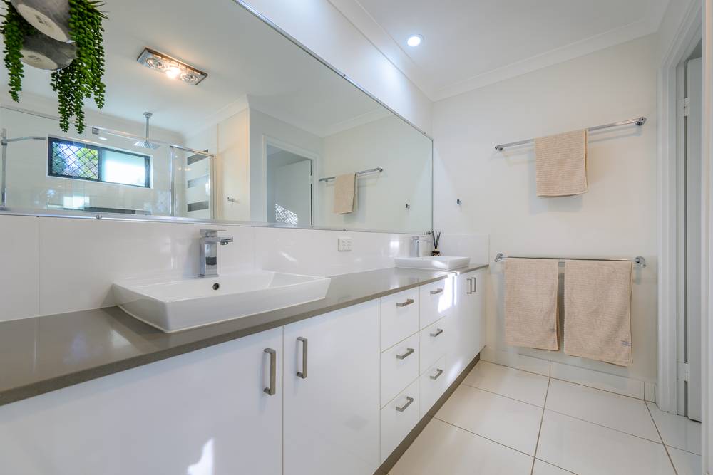 42 Swagman Drive, BENARABY, QLD 4680