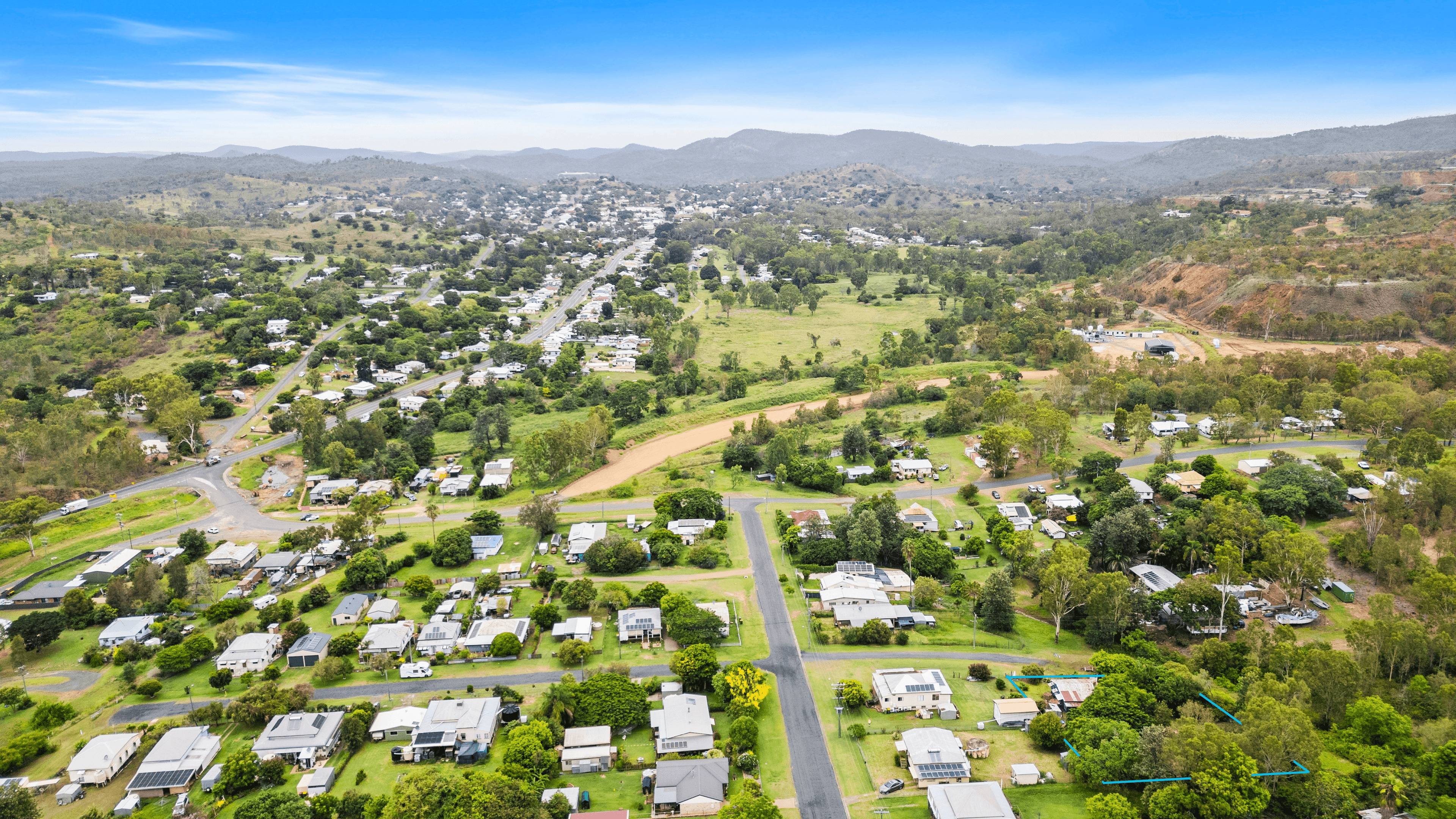 26 Grey Street, Walterhall, Qld 4714