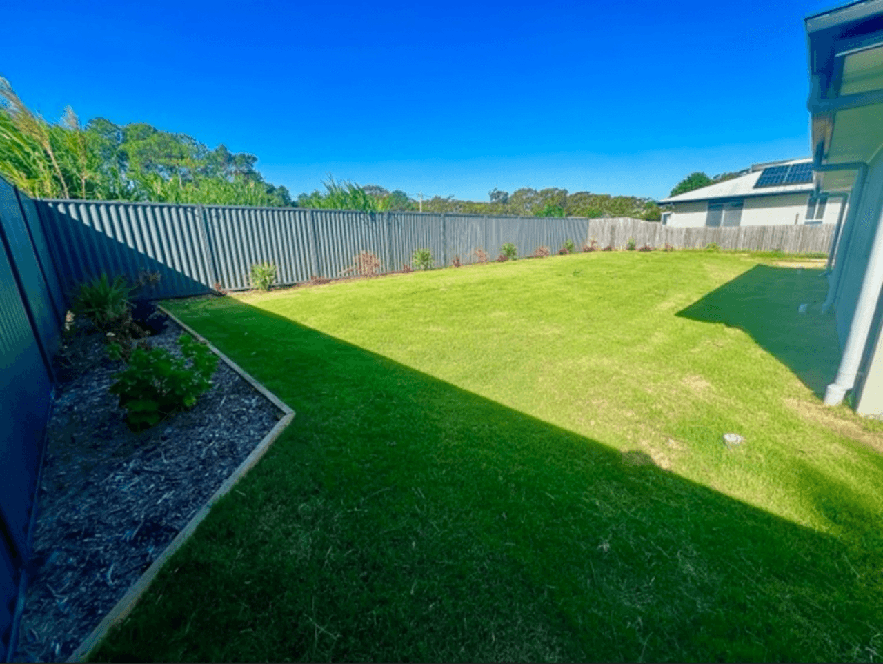 11 Banksia Street, Russell Island, QLD 4184