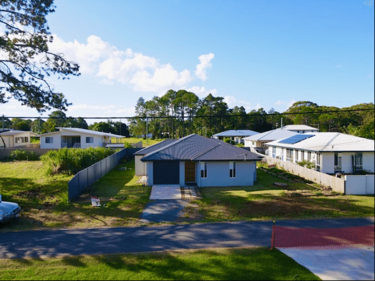 11 Banksia Street, Russell Island, QLD 4184