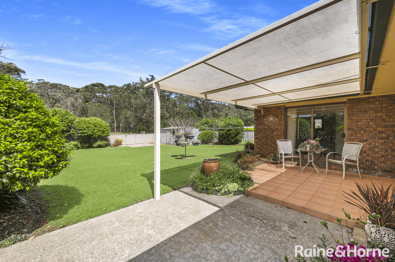 4 McLay Avenue, SHOALHAVEN HEADS, NSW 2535