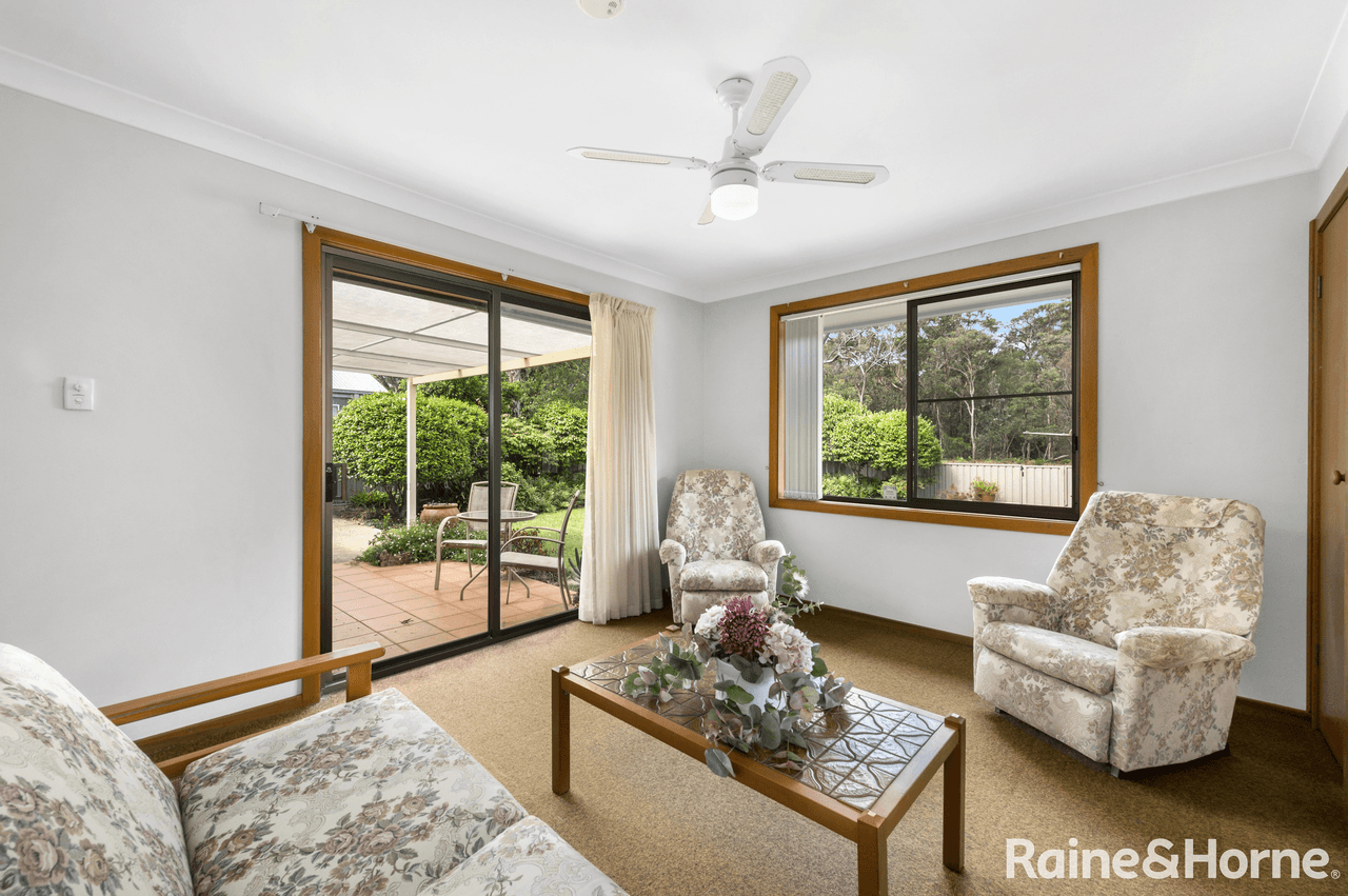 4 McLay Avenue, SHOALHAVEN HEADS, NSW 2535