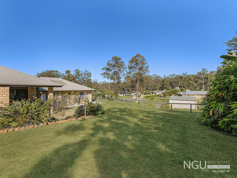 1 Pinto Place, Pine Mountain, QLD 4306