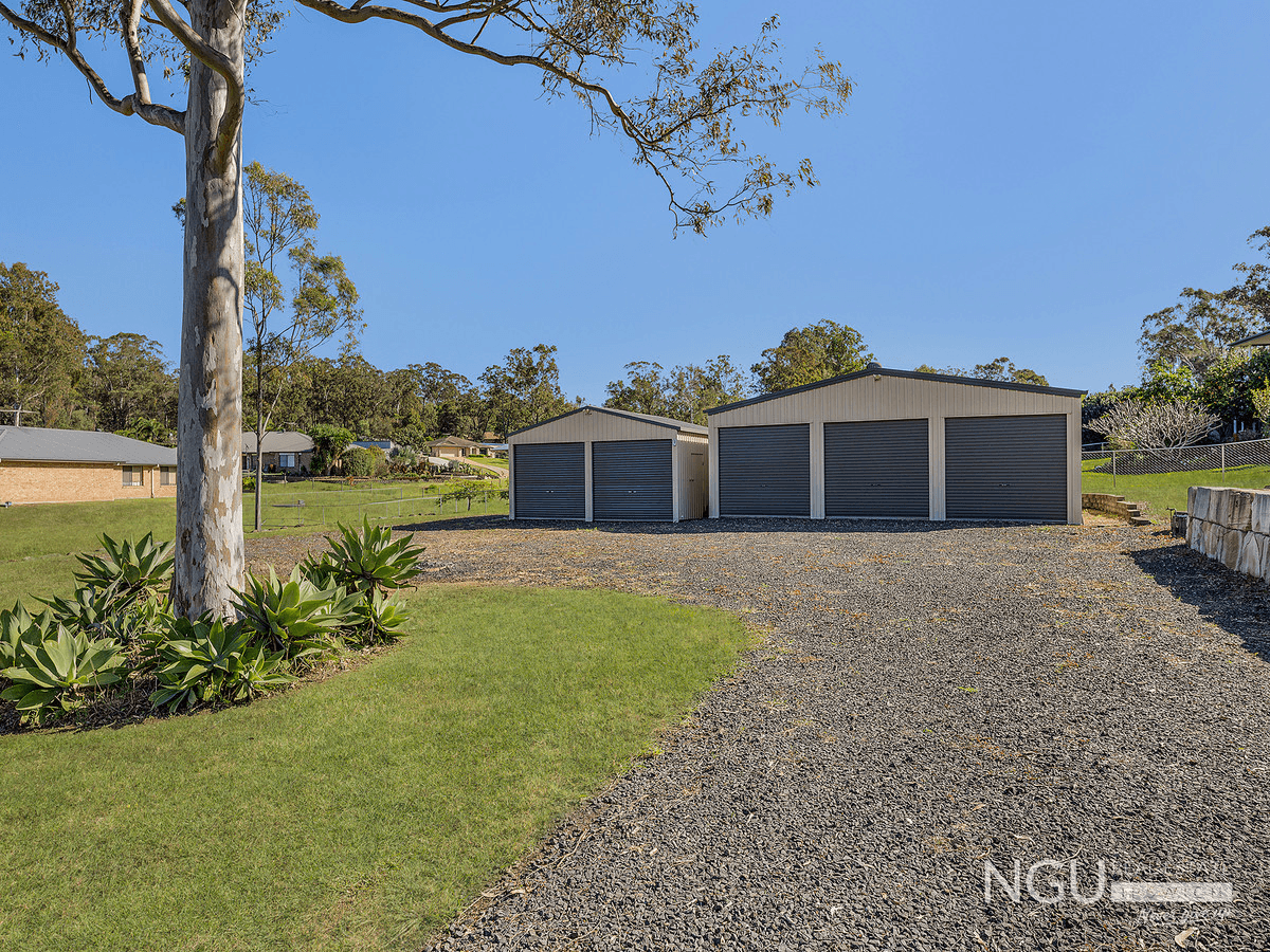 1 Pinto Place, Pine Mountain, QLD 4306