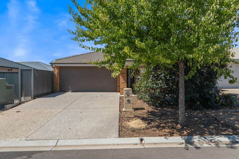 16 St Georges Way, BLAKEVIEW, SA 5114