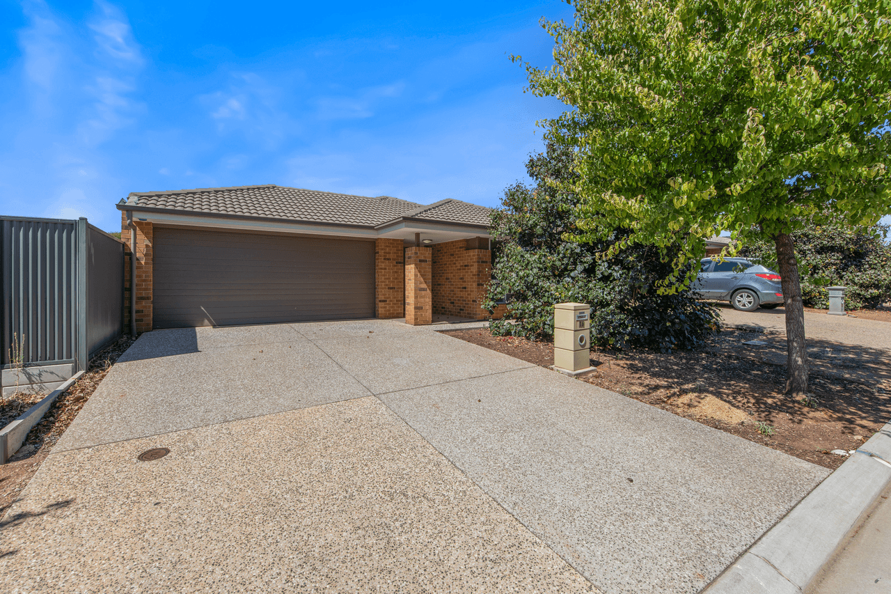 16 St Georges Way, BLAKEVIEW, SA 5114