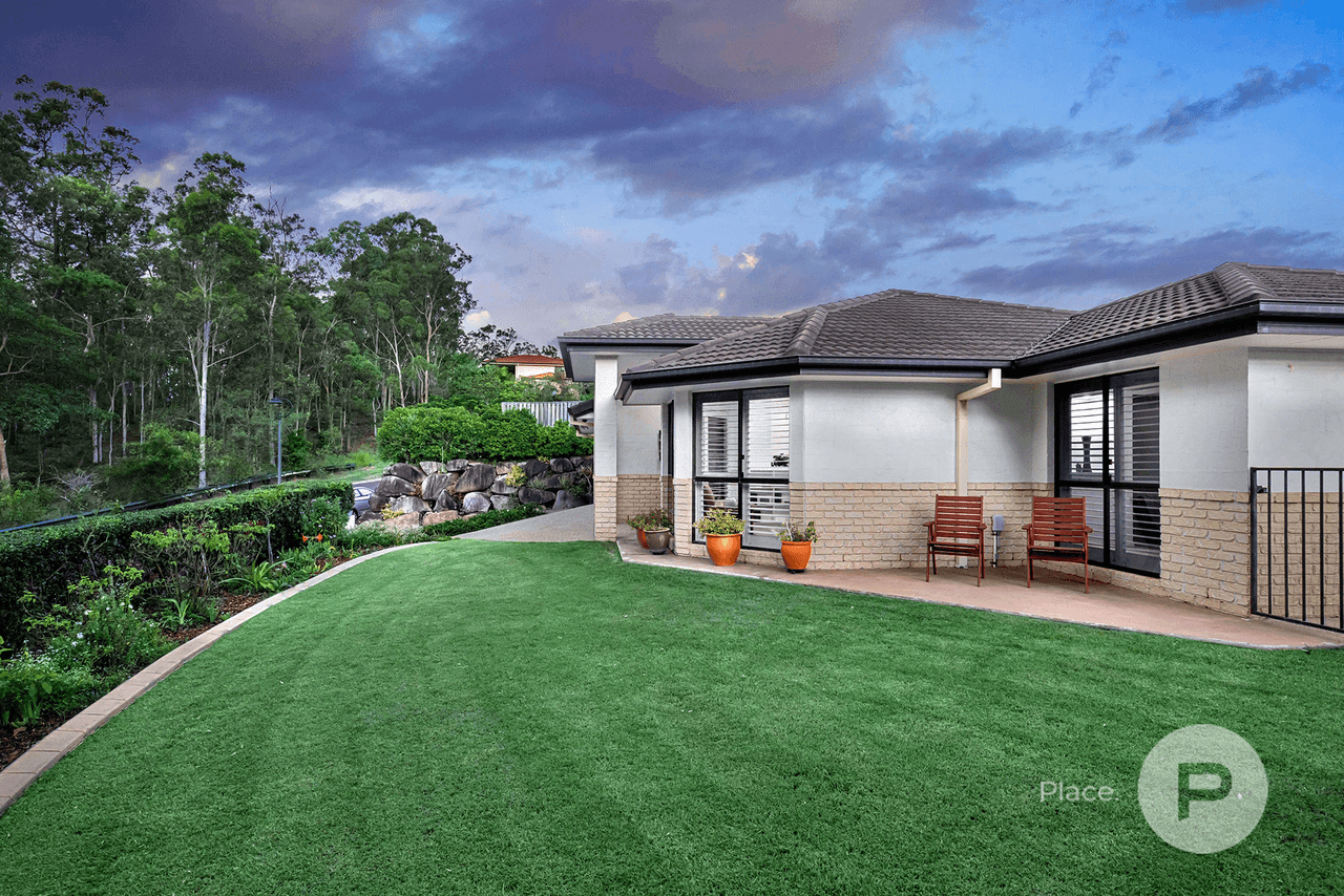 12 Bunyaville Close, Arana Hills, QLD 4054