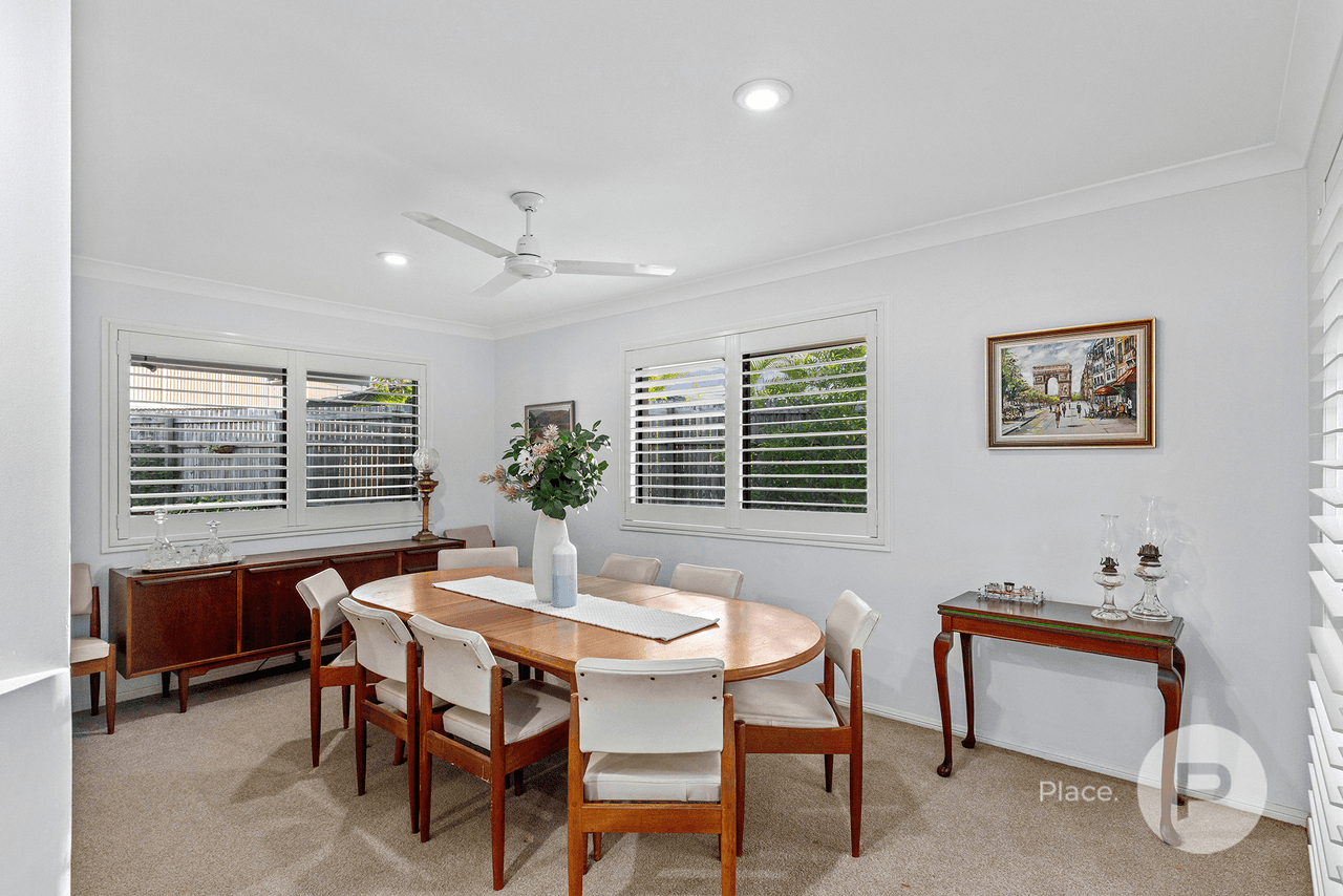 12 Bunyaville Close, Arana Hills, QLD 4054