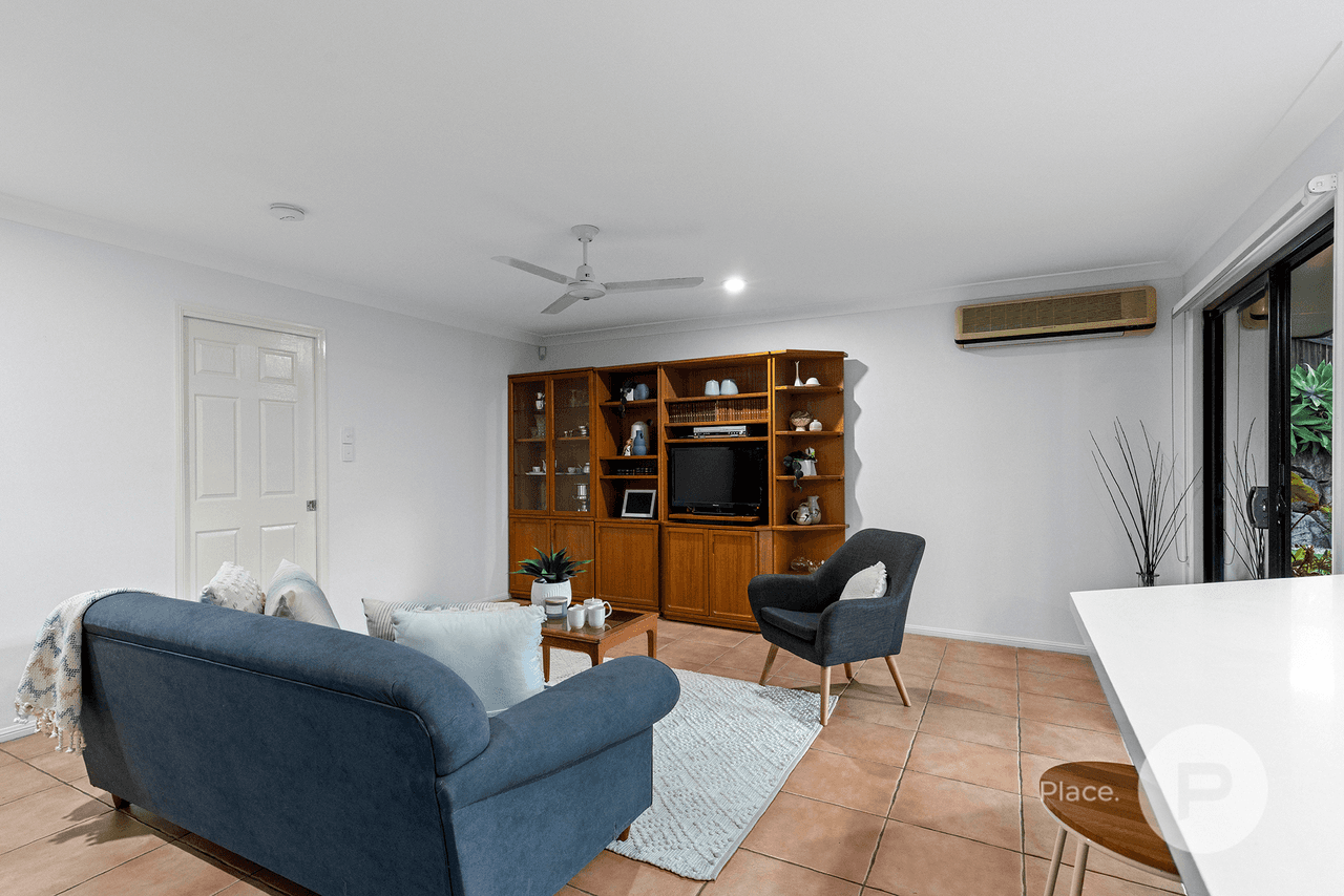 12 Bunyaville Close, Arana Hills, QLD 4054