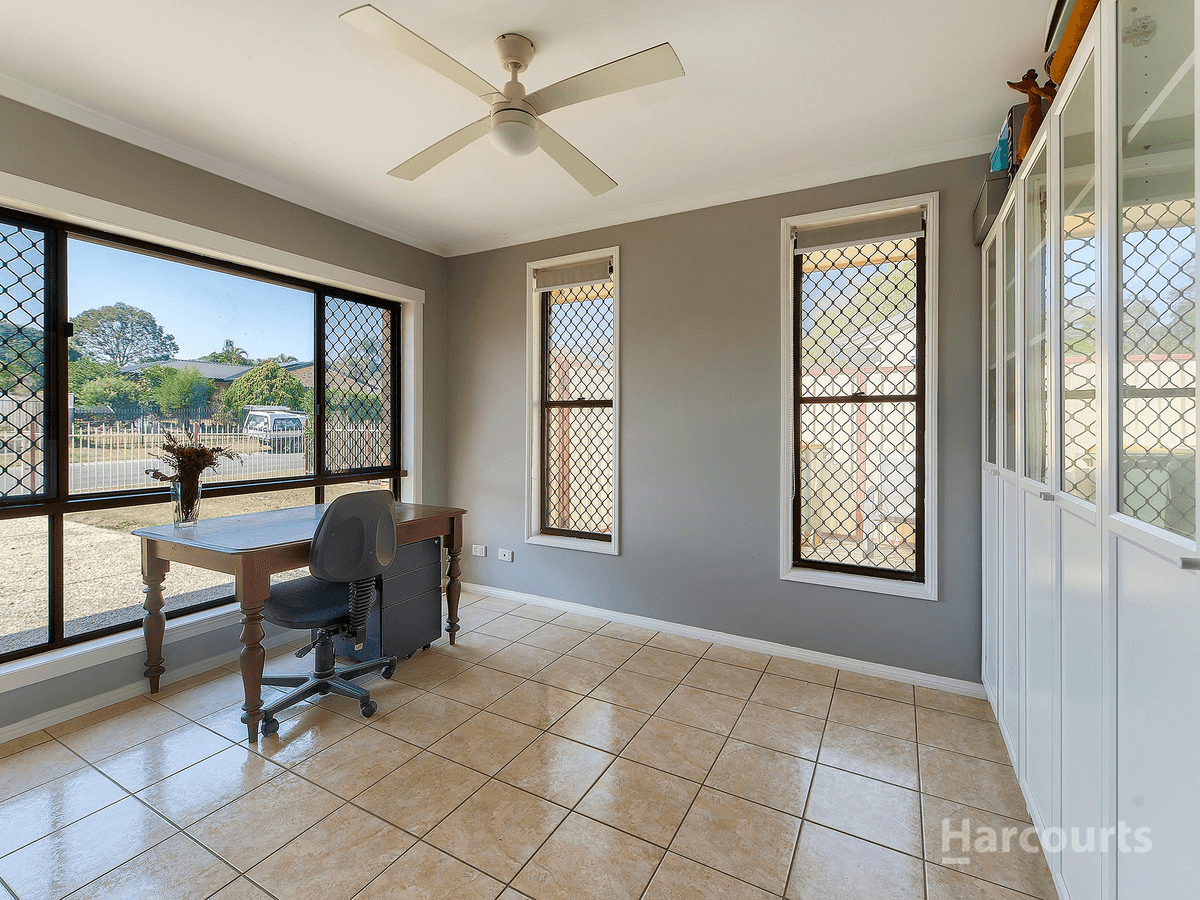 1 Hinkler Street, MORAYFIELD, QLD 4506