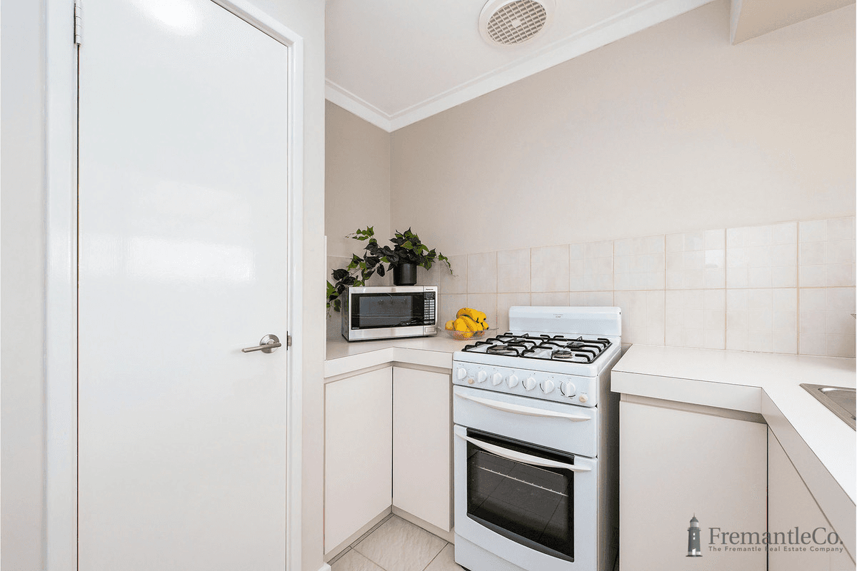 2/2 Bramston Street, Spearwood, WA 6163