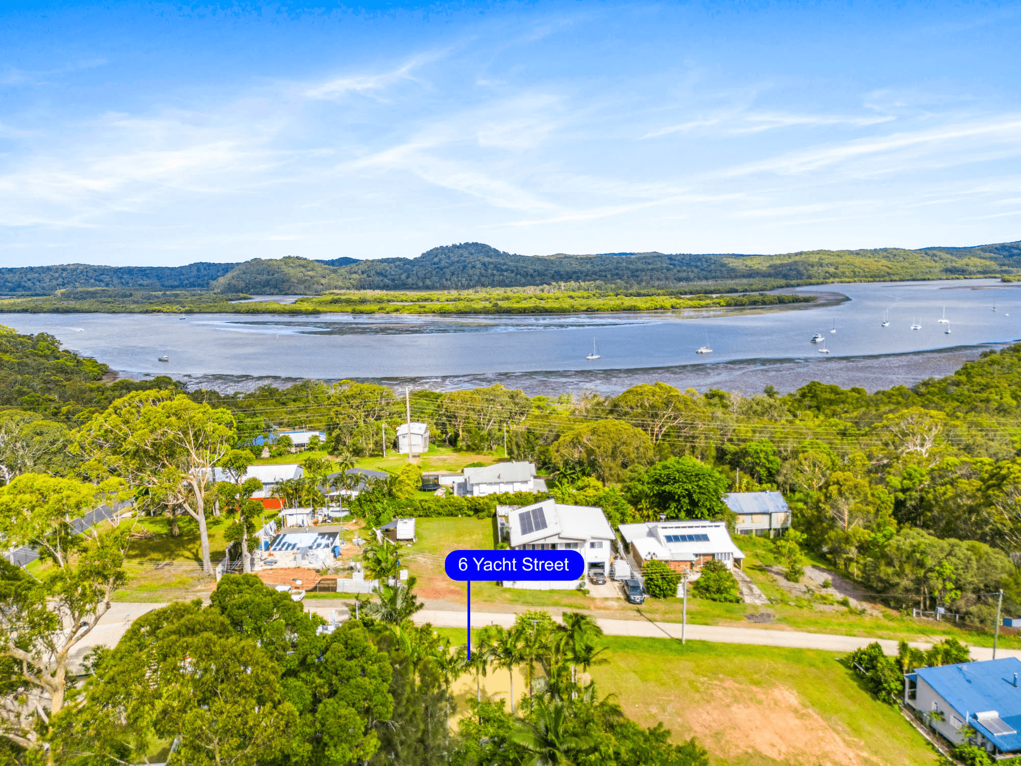 6 Yacht Street, RUSSELL ISLAND, QLD 4184