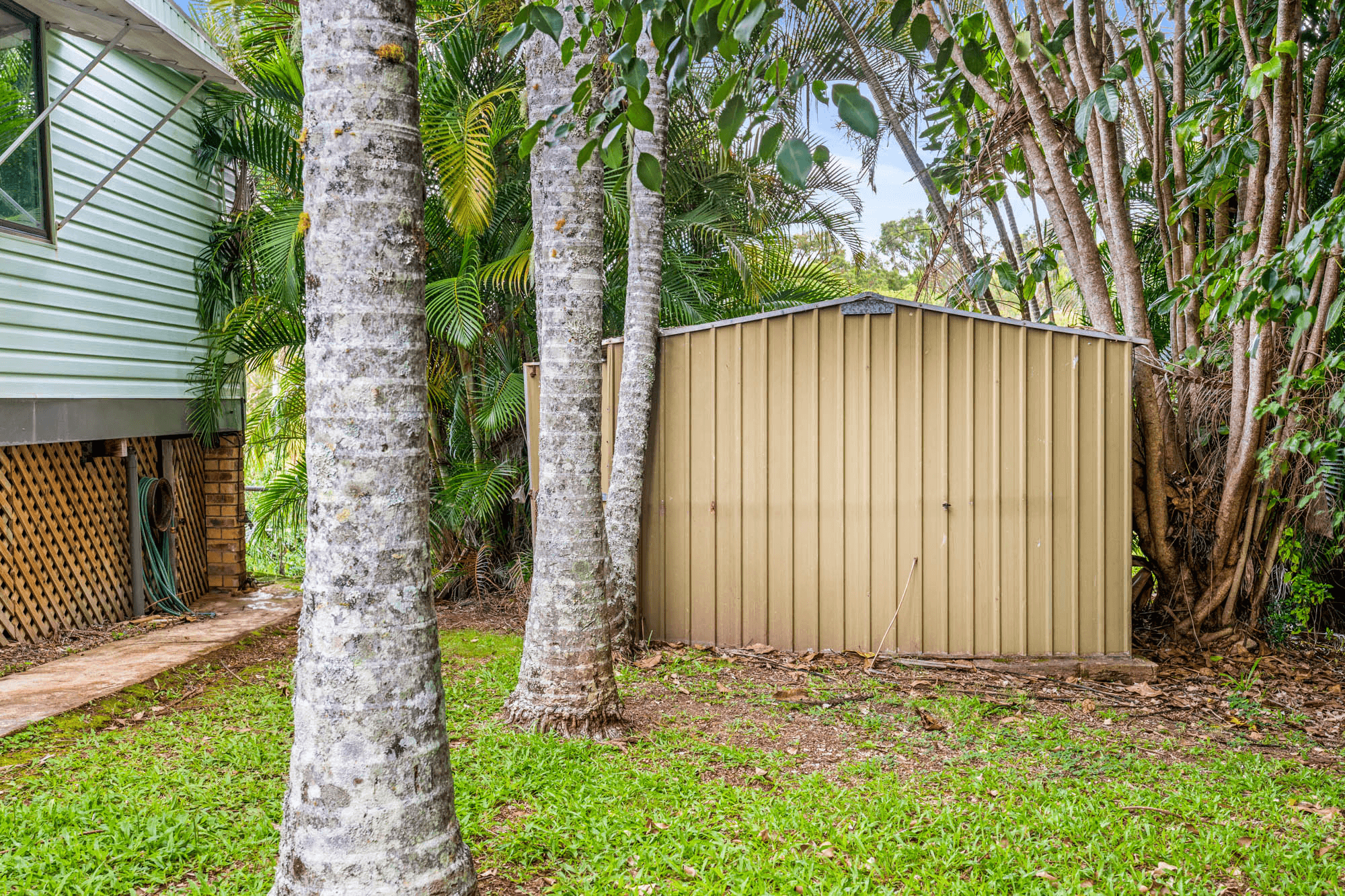 6 Yacht Street, RUSSELL ISLAND, QLD 4184