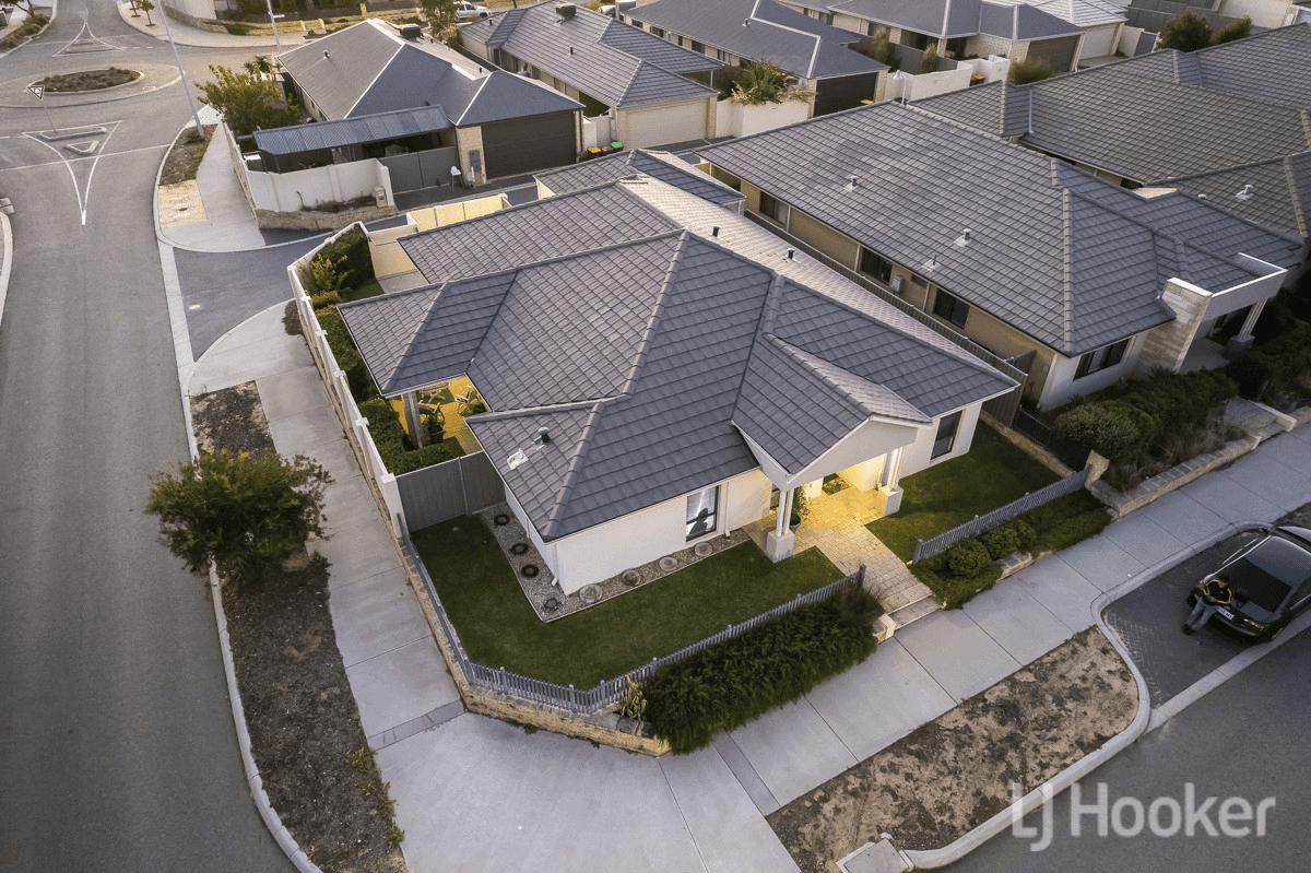 1 Helmsley Parkway, ALKIMOS, WA 6038