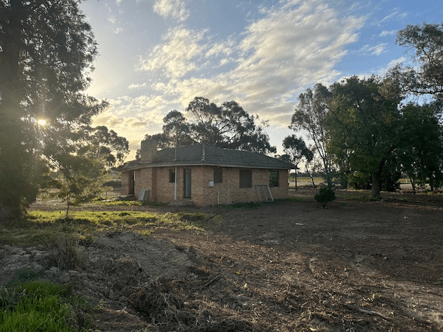 6071 WAKOOL ROAD, WAKOOL, NSW 2710