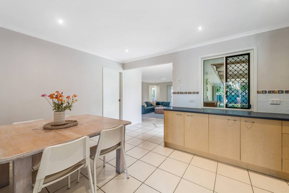 18 Gowen Drive, LANDSBOROUGH, QLD 4550