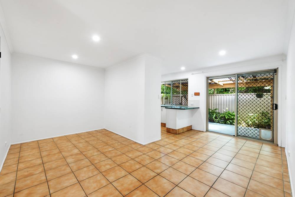 5/33-35 Golden Palms Court, Ashmore, QLD 4214