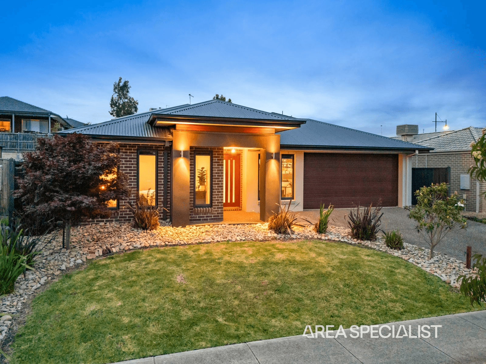 17 Viewgrand Drive, Pakenham, VIC 3810