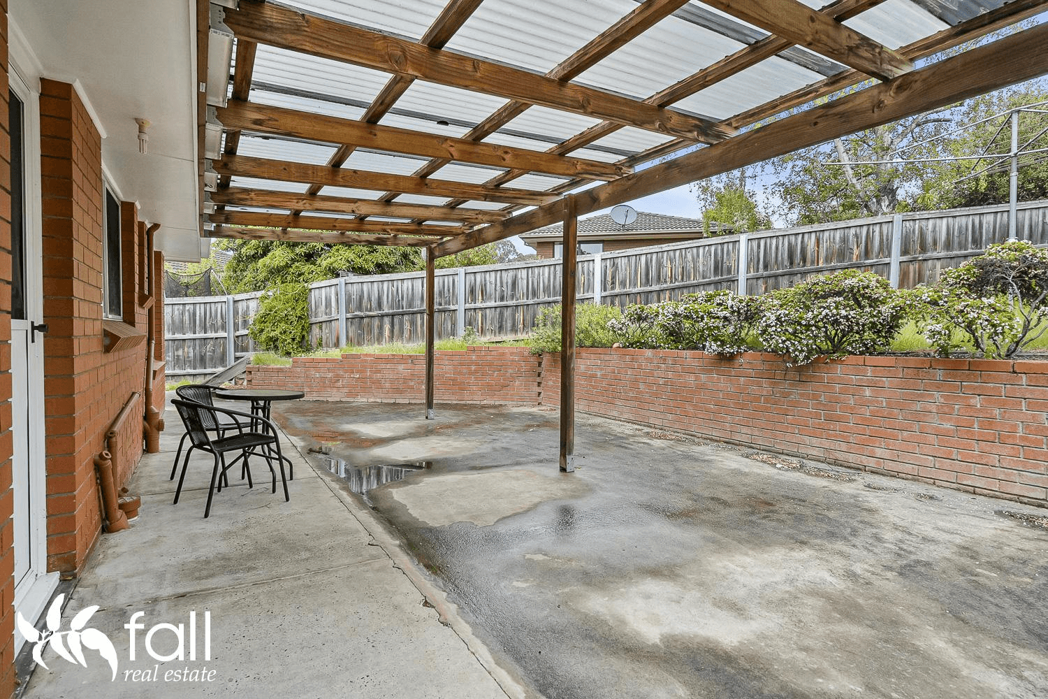 2 Calder Crescent, BLACKMANS BAY, TAS 7052