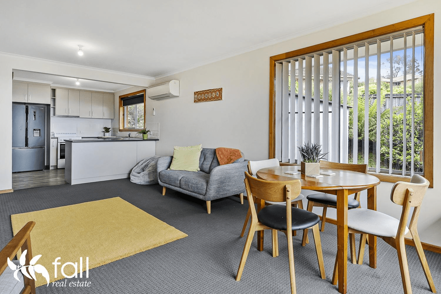 2 Calder Crescent, BLACKMANS BAY, TAS 7052