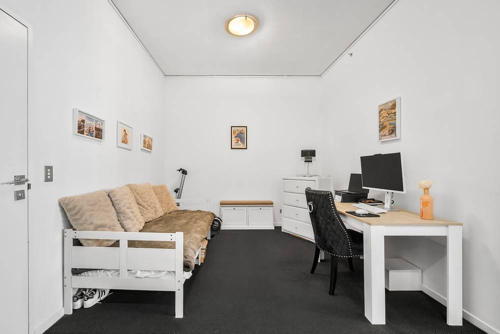 2403/22 Surf Parade, BROADBEACH, QLD 4218