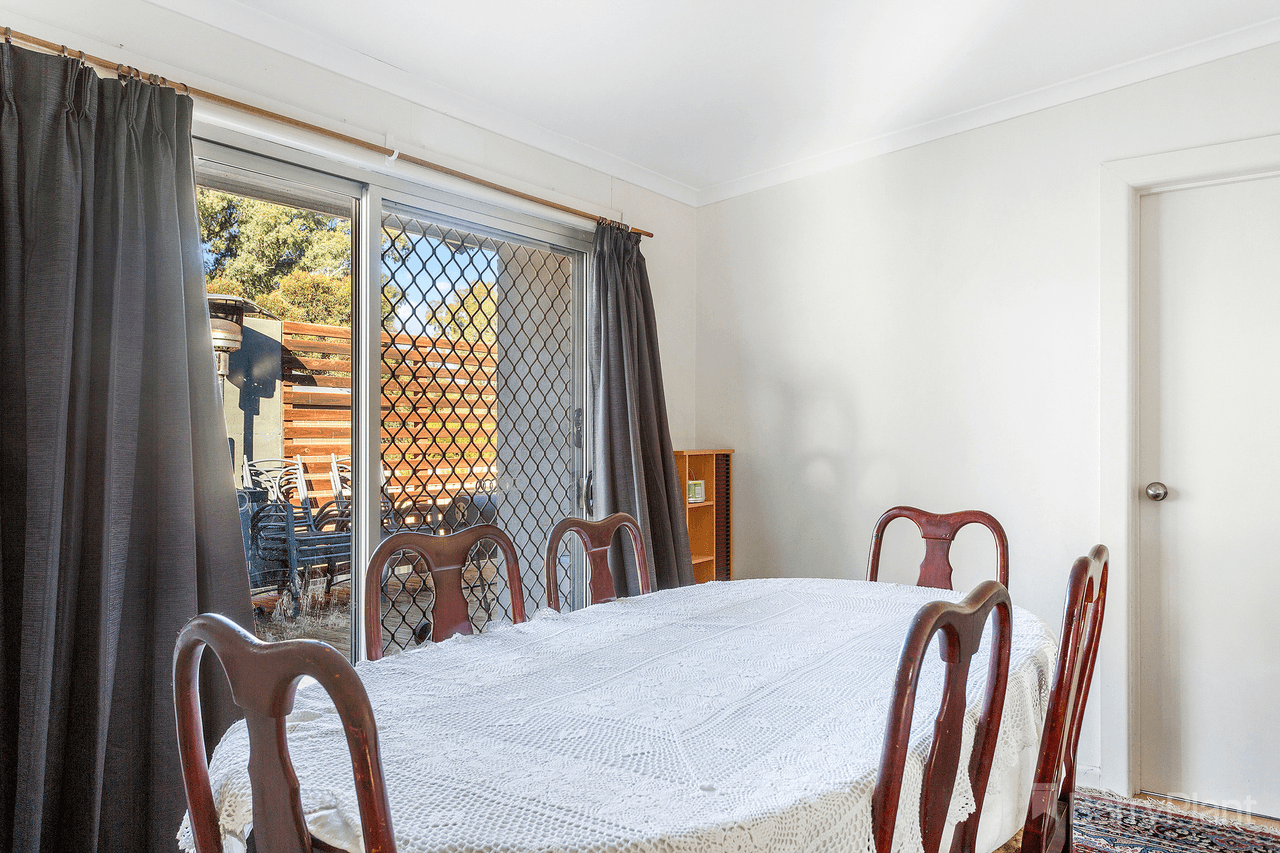 5 Spring Gully Road, Quarry Hill, VIC 3550