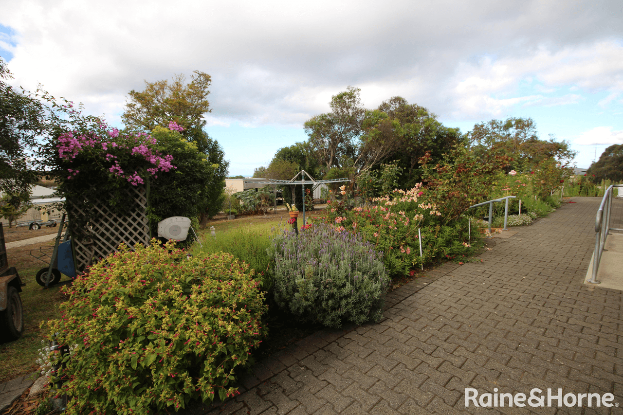 84 Kurara Road, PORT LINCOLN, SA 5606