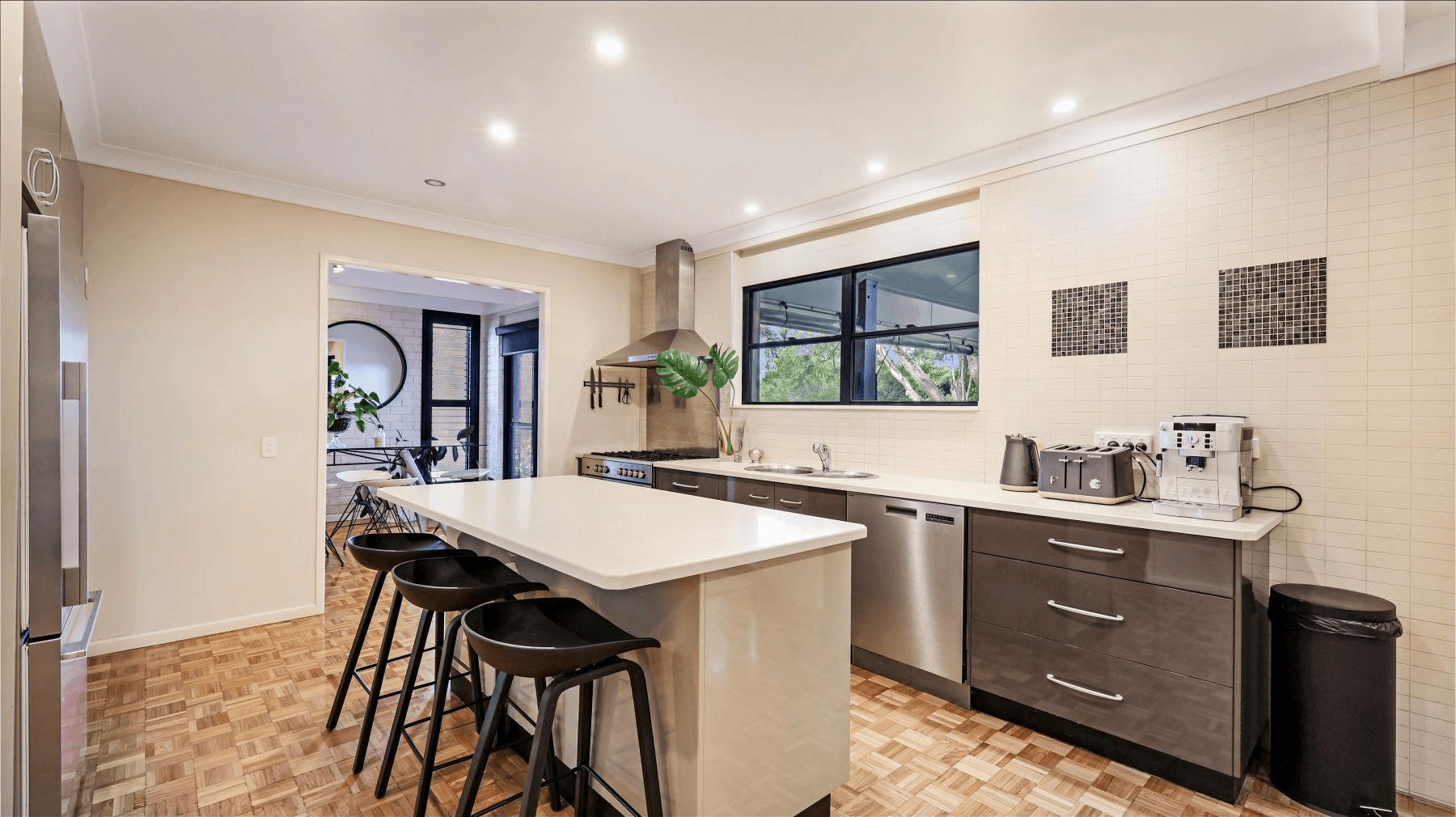 6 Fletcher Street, EAST TOOWOOMBA, QLD 4350