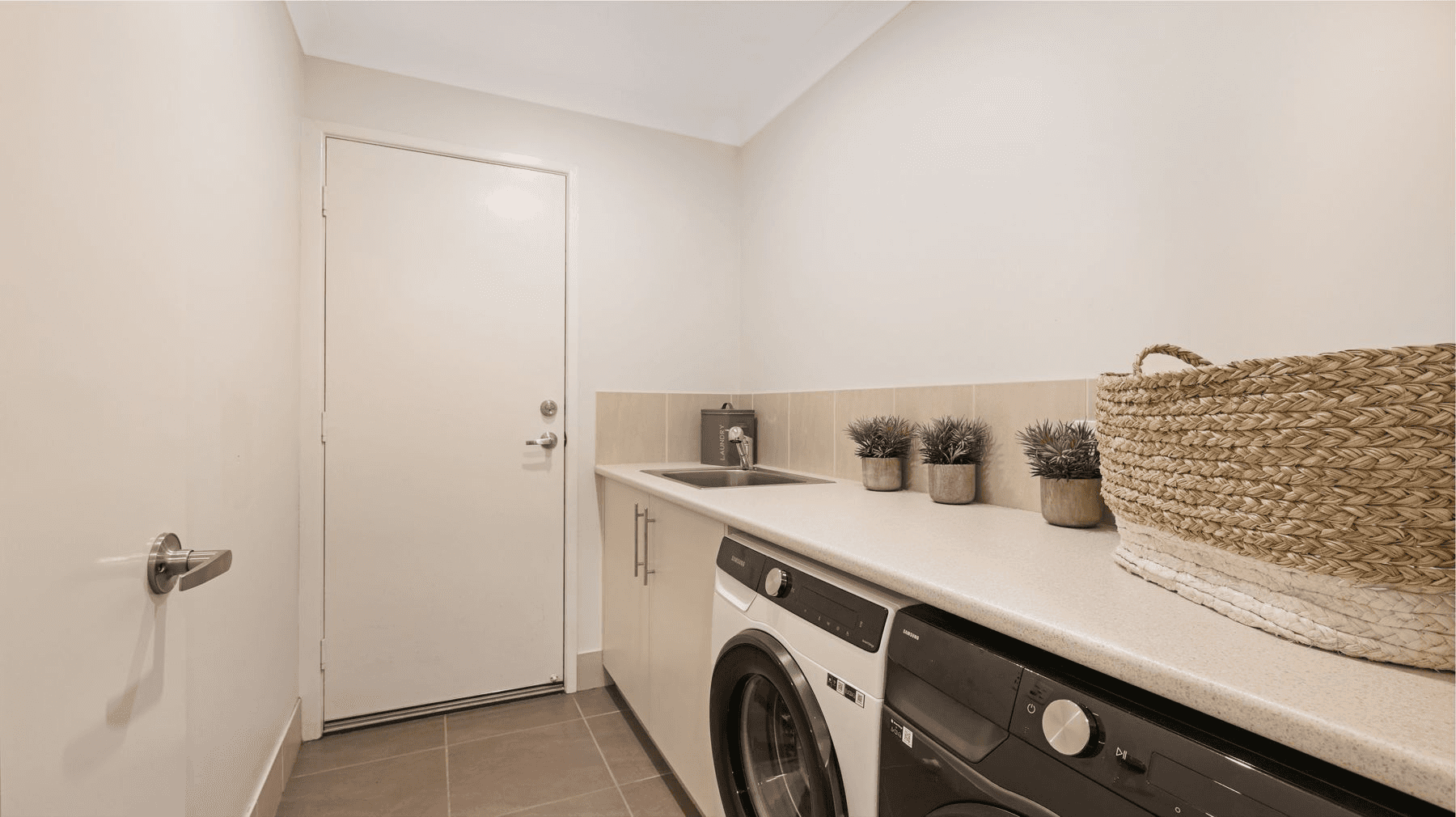 6 Fletcher Street, EAST TOOWOOMBA, QLD 4350