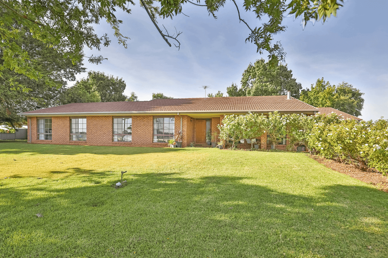 124 Cureton Avenue, Nichols Point, VIC 3501