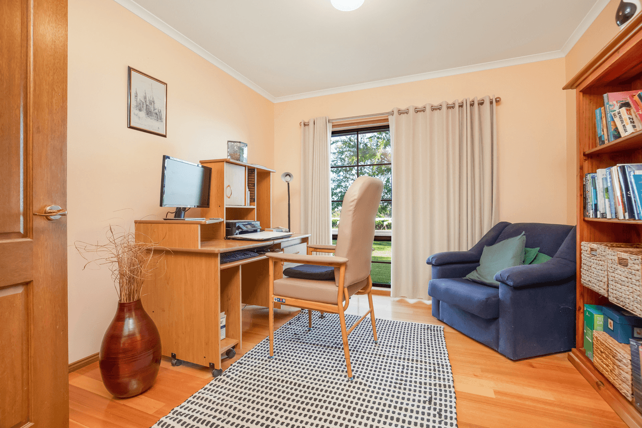 124 Cureton Avenue, Nichols Point, VIC 3501