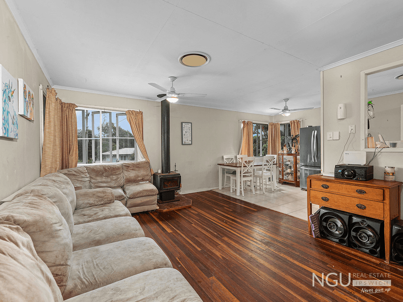 14 Flinders Drive, Leichhardt, QLD 4305