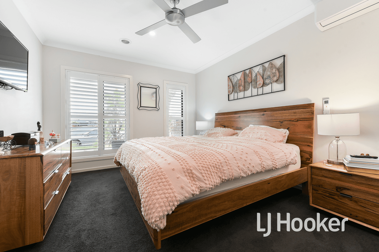 41 Brittle Gum Road, CRANBOURNE EAST, VIC 3977