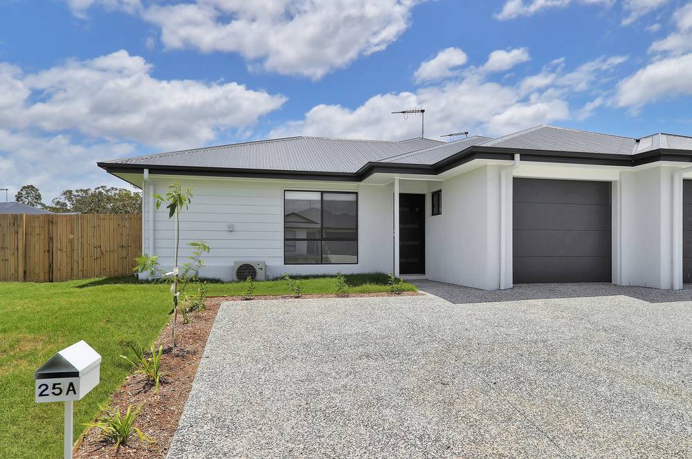 25 Aaron Circuit, BROWNS PLAINS, QLD 4118