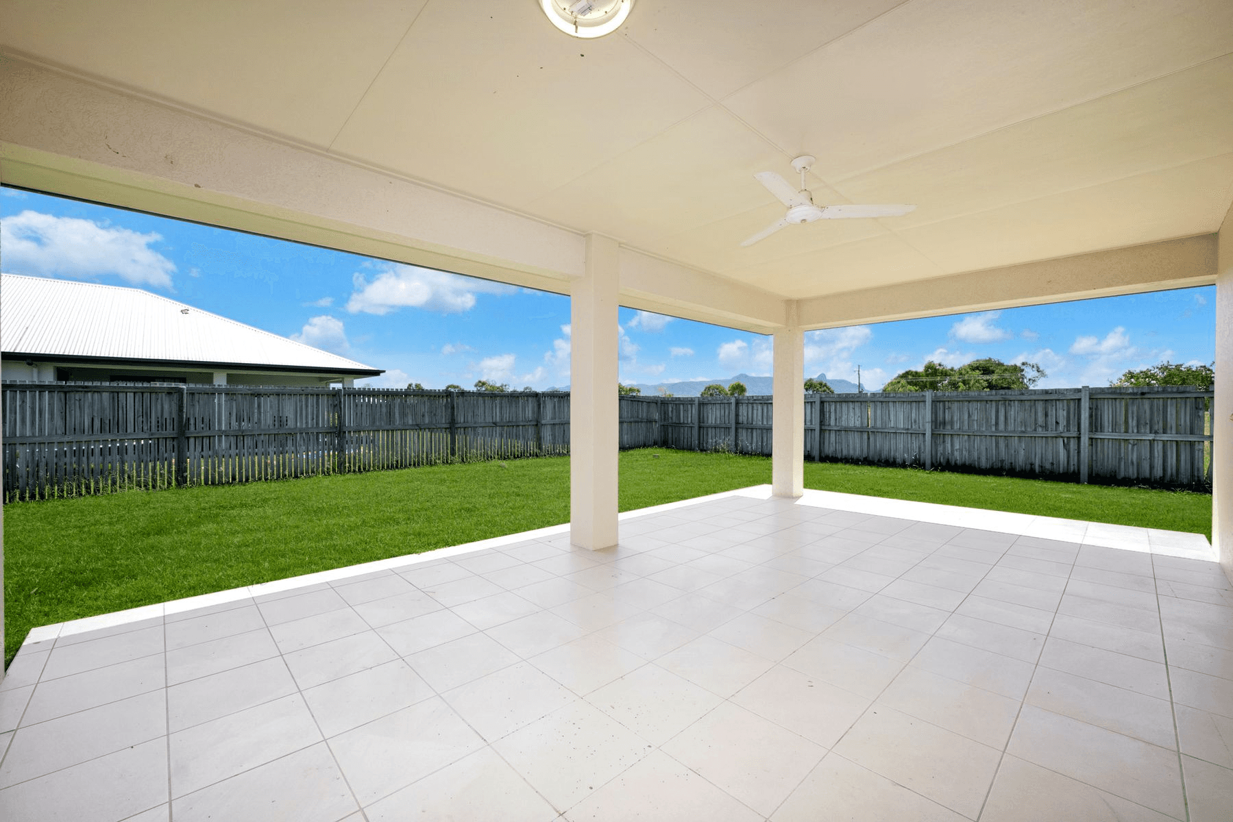 11 Stella Street, KELSO, QLD 4815