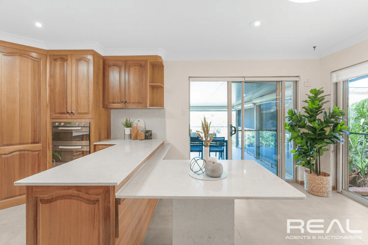 53 Flinders Drive, VALLEY VIEW, SA 5093