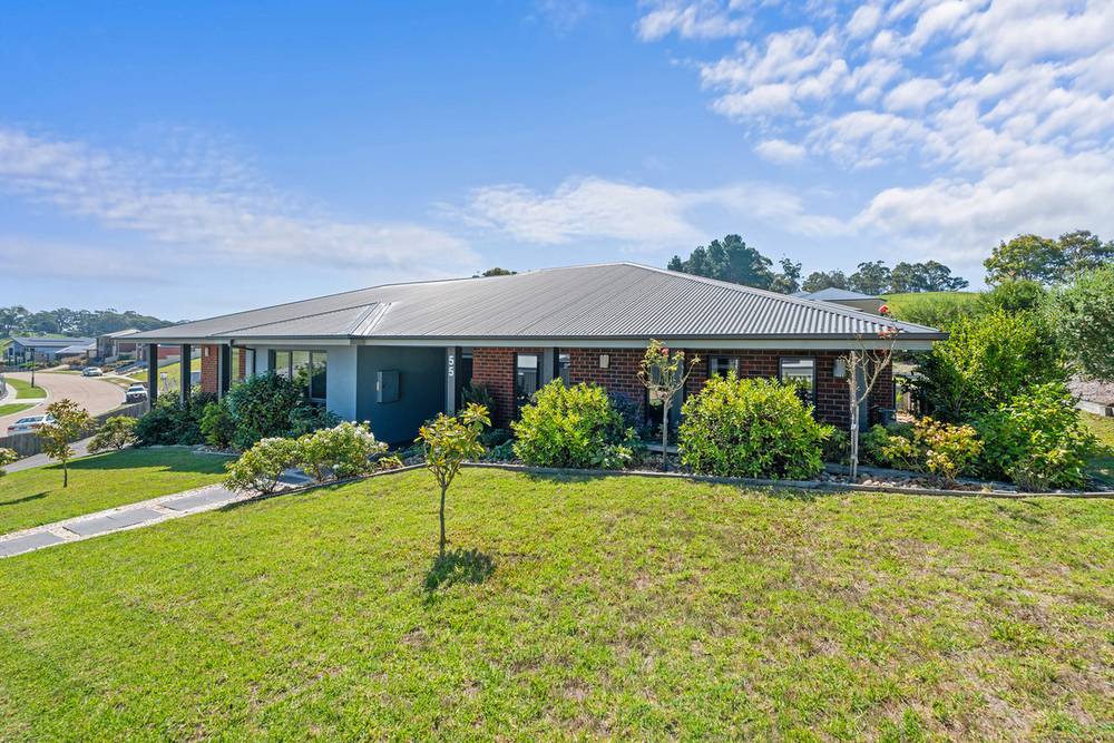 55 COUNTRY CLUB Drive, Lakes Entrance, VIC 3909
