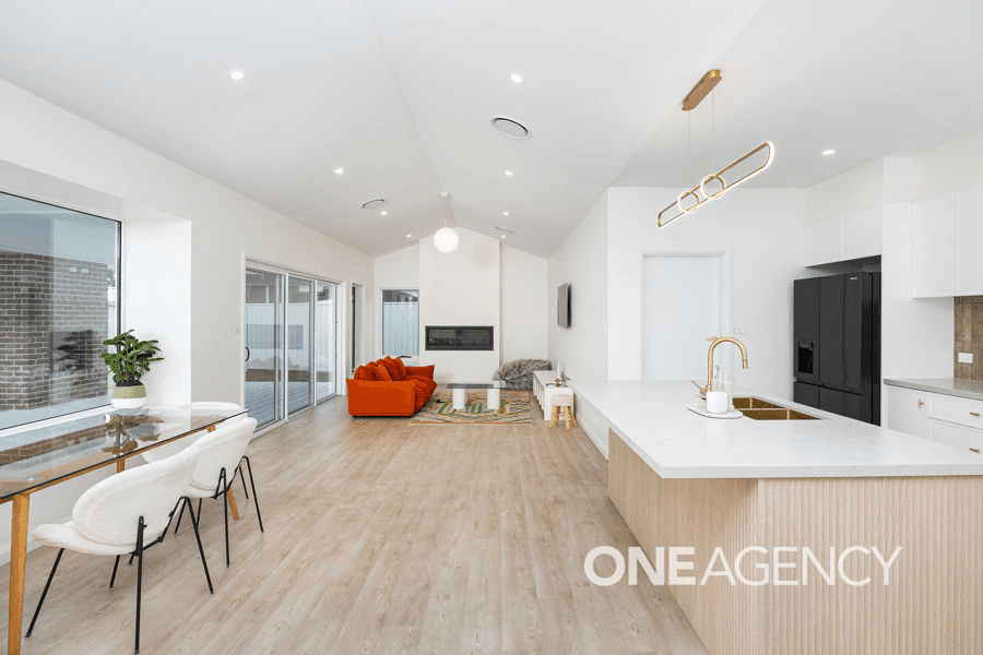 55 MEURANT AVENUE, WAGGA WAGGA, NSW 2650