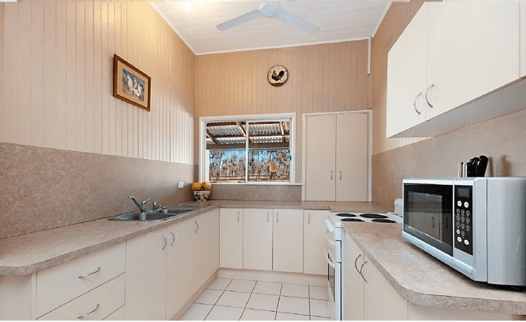 101 Squatters Rd, Brookhill, QLD 4816