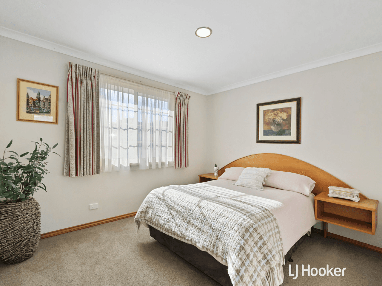 9 The Crescent, INVERLOCH, VIC 3996