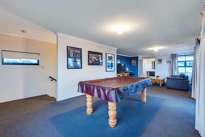 9 Wrasse Corner, YANCHEP, WA 6035