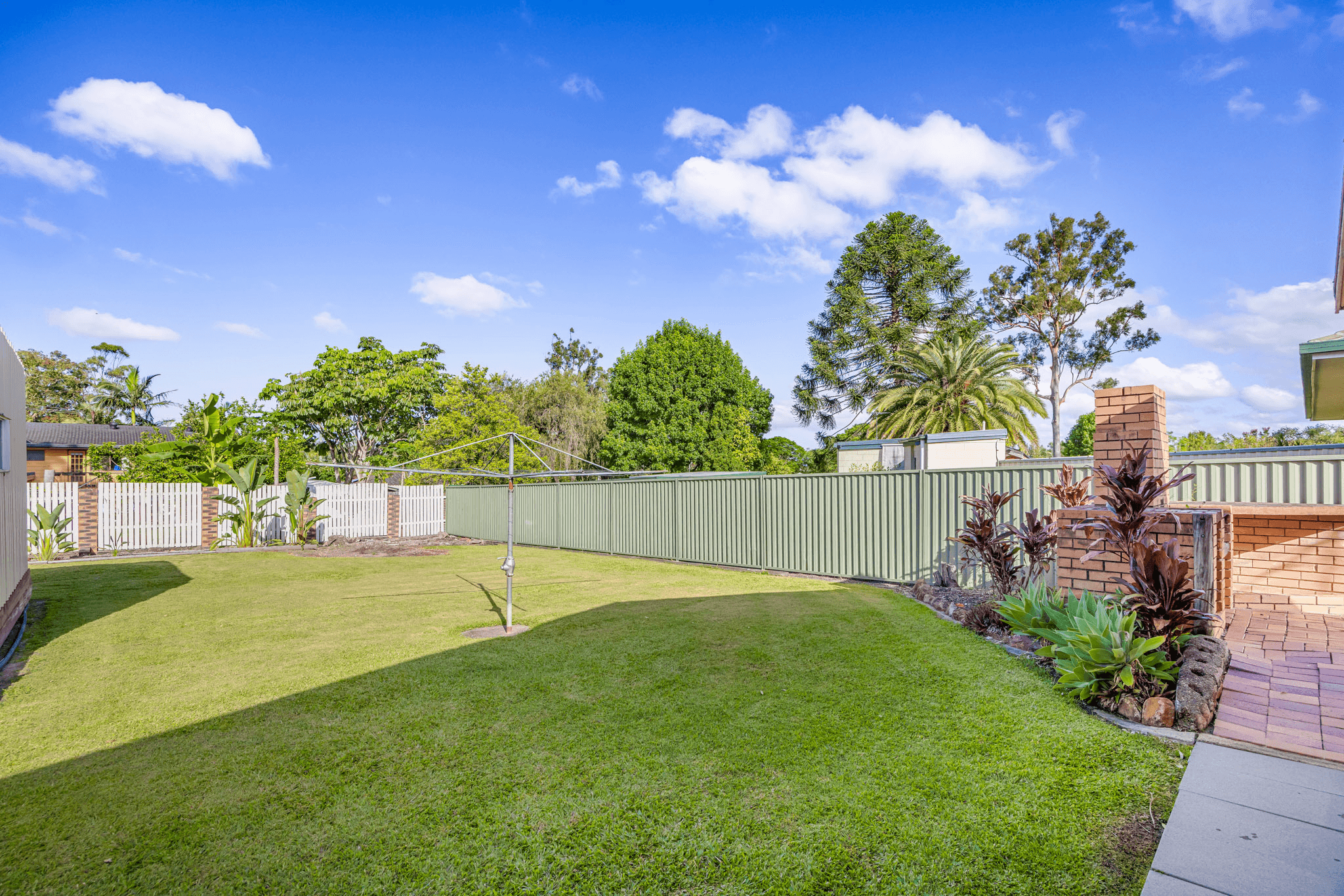 8 Woodview Street, Browns Plains, QLD 4118