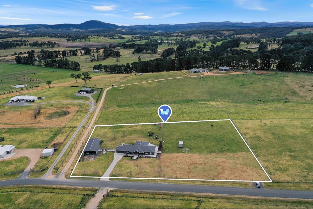 16 Davidson Drive, Wy Yung, VIC 3875