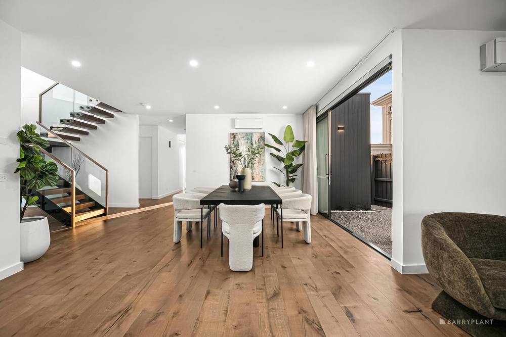 1 Viewhill Road, BALWYN NORTH, VIC 3104